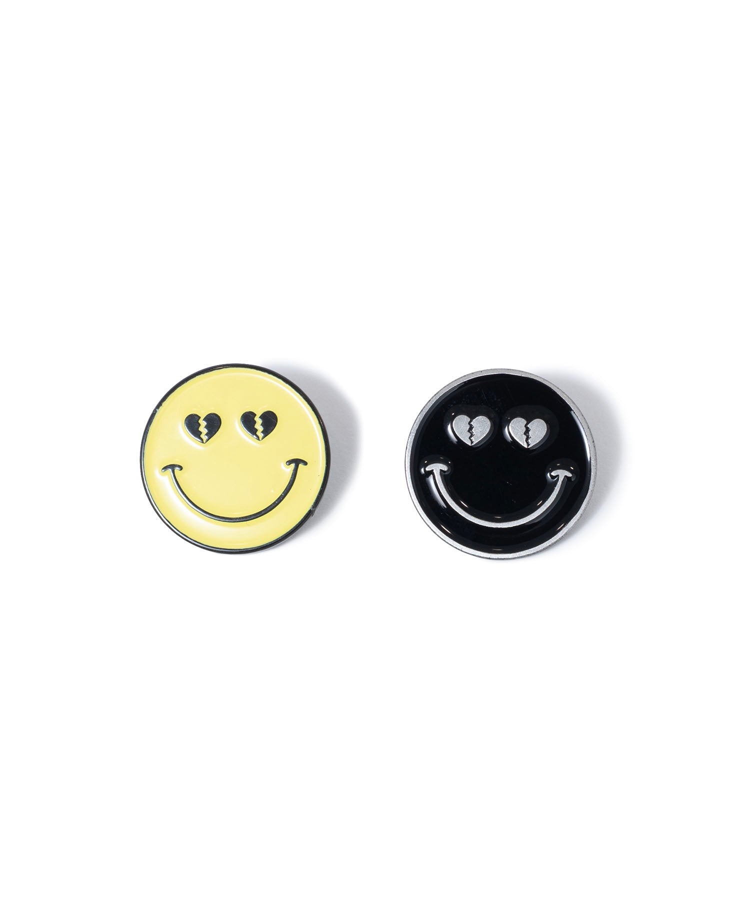 SMILE PIN BADGE 
